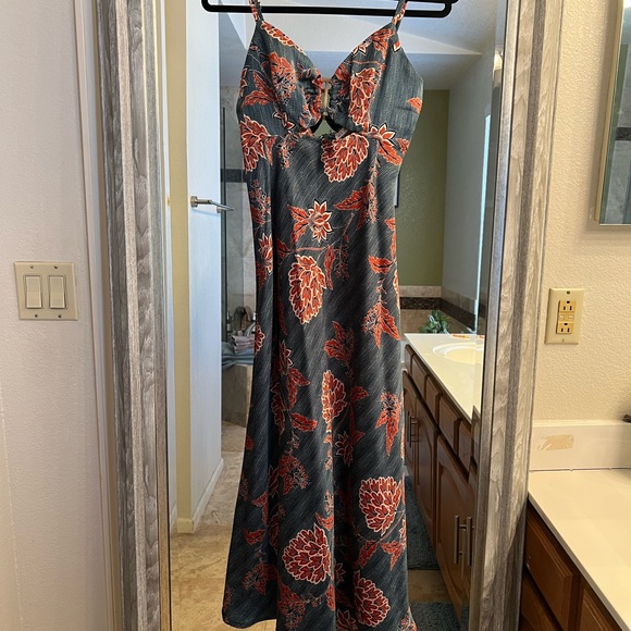 Melancholy Resin Buckle Midi Dress Botanic Print Sage - Picture 3 of 4